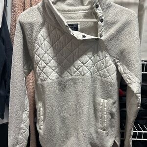 Abercrombie & Fitch White Quilted Pullover